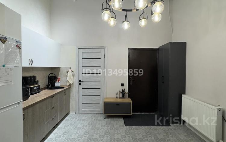 1-бөлмелі пәтер · 30 м² · 1/10 қабат, мкр Каргалы, Кенесары хана 54/44, бағасы: 220 000 ₸ в Алматы, Наурызбайский р-н — фото 3