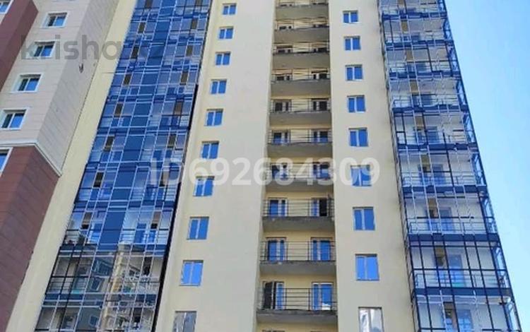 1-комнатная квартира, 30 м², 11/24 этаж, тулебаева 5 за 10.5 млн 〒 в Астане — фото 2