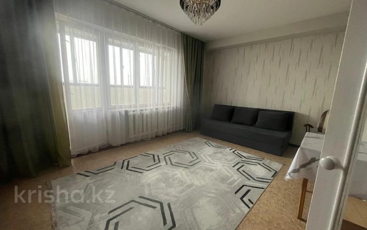 1-комнатная квартира · 48.2 м² · 9/12 этаж, мкр Аксай-1 4а за 26 млн ₸ в Алматы, Ауэзовский р-н — фото 2