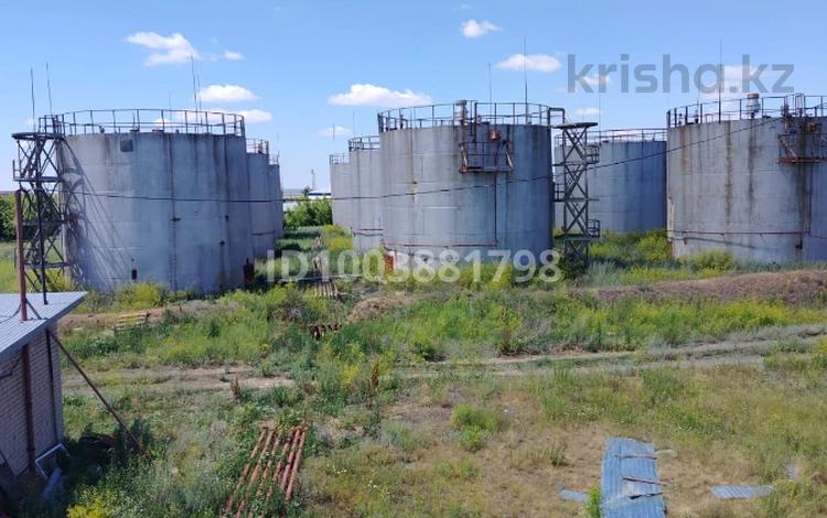 Өнеркәсіптік база · 5 га, Нефтебаза 10, бағасы: 700 млн ₸ в Бадамше — фото 17