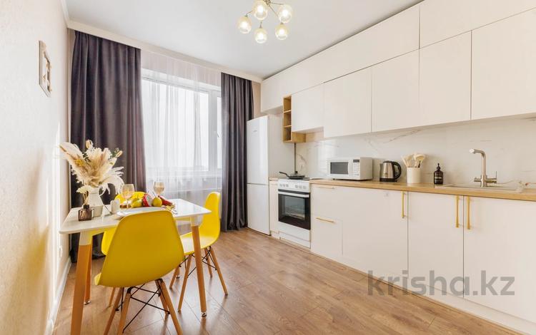 1-комнатная квартира · 36 м² · 6/17 этаж, Туран 50/3, 50/4, 50/5 за 15 000 ₸ в Астане, Есильский р-н — фото 14