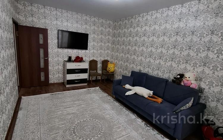 2-бөлмелі пәтер · 60 м² · 5/5 қабат, мкр Айнабулак-4, бағасы: 33 млн ₸ в Алматы, Жетысуский р-н — фото 2