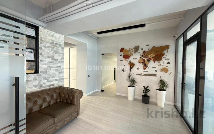 Кеңселер · 174.3 м², бағасы: 180 млн ₸ в Алматы, Медеуский р-н — фото 21