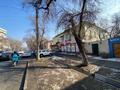 Офисы, магазины и бутики, склады, салоны красоты, медцентры и аптеки, образование, кабинеты и рабочие места · 98 м² за 850 000 ₸ в Алматы, Бостандыкский р-н