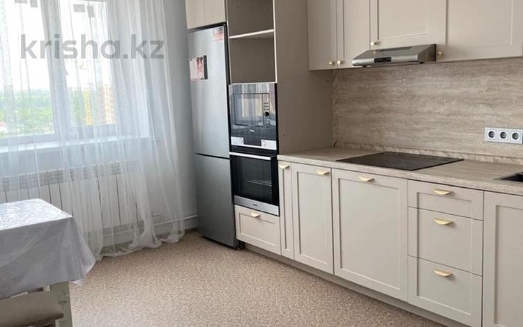 2-комнатная квартира · 82 м² · 9/9 этаж, Назарбаева 309/1 — Достык за 33 млн 〒 в Павлодаре — фото 2