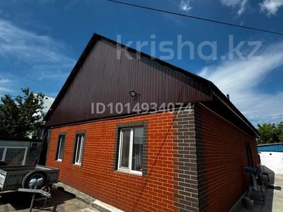 Отдельный дом · 3 комнаты · 65 м² · 5 сот., Амангельды 22а за 22 млн ₸ в Семее