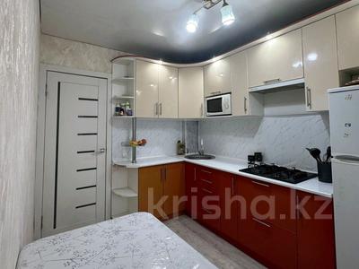 3-комнатная квартира · 66 м² · 9/9 этаж, Кизатова за 24.9 млн 〒 в Петропавловске