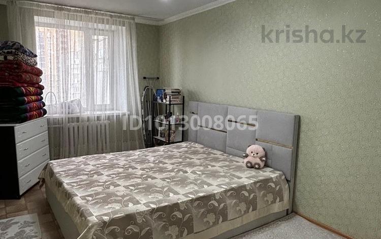 2-бөлмелі пәтер · 64 м² · 8/10 қабат, мкр 11, бағасы: 23 млн ₸ в Актобе — фото 2