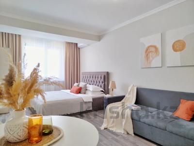 1-бөлмелі пәтер · 30 м² · 12/12 қабат, Шевченко 85 — Сейфуллина, бағасы: 15 000 〒 в Алматы, Алмалинский р-н