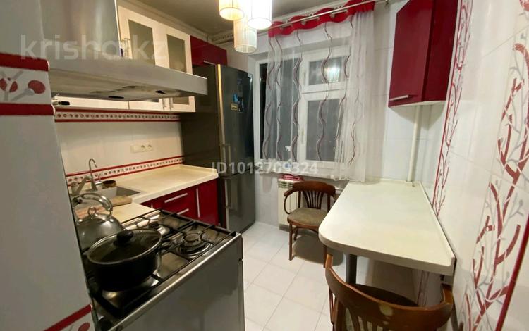 3-бөлмелі пәтер · 60 м², мкр №9, бағасы: 300 000 ₸ в Алматы, Ауэзовский р-н — фото 2