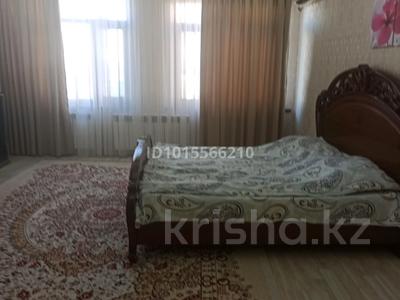 2-бөлмелі пәтер · 90 м², 17-ш/а. 18, бағасы: 10 000 ₸ в Актау, 17-й мкр