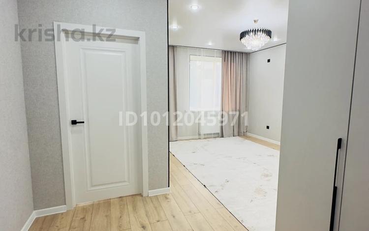 1-комнатная квартира · 38 м² · 9/12 этаж, Мұхамеджан Тынышбайұлы көш. 6 за 21.8 млн ₸ в Астане, Сарайшык р-н — фото 2