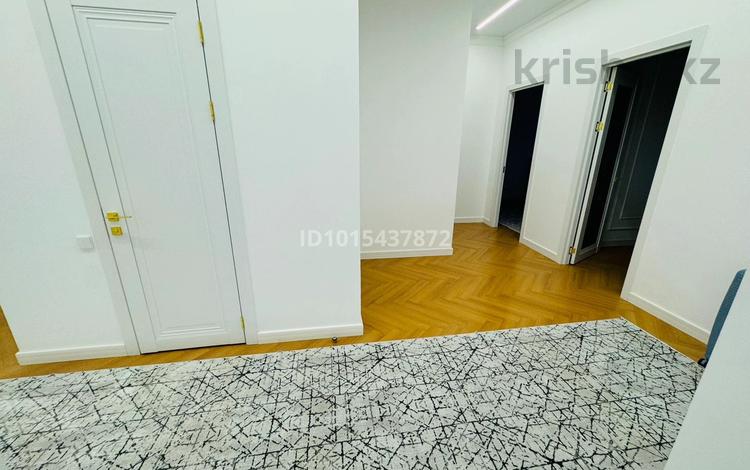 3-комнатная квартира · 115 м² · 6/6 этаж, мкр Думан-2 140/5 за 90 млн ₸ в Алматы, Медеуский р-н — фото 2