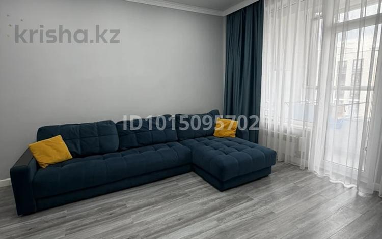 2-комнатная квартира · 63 м² · 15/18 этаж, Санжара Асфендиярова 3 за 400 000 ₸ в Астане, Нура р-н — фото 2