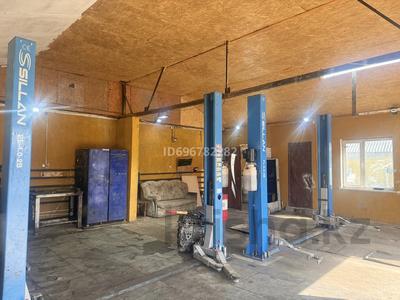 Гараж · 90 м² · Асау Барақ 158 — Құлымбетов, бағасы: 240 000 ₸ в Актобе, мкр. Курмыш