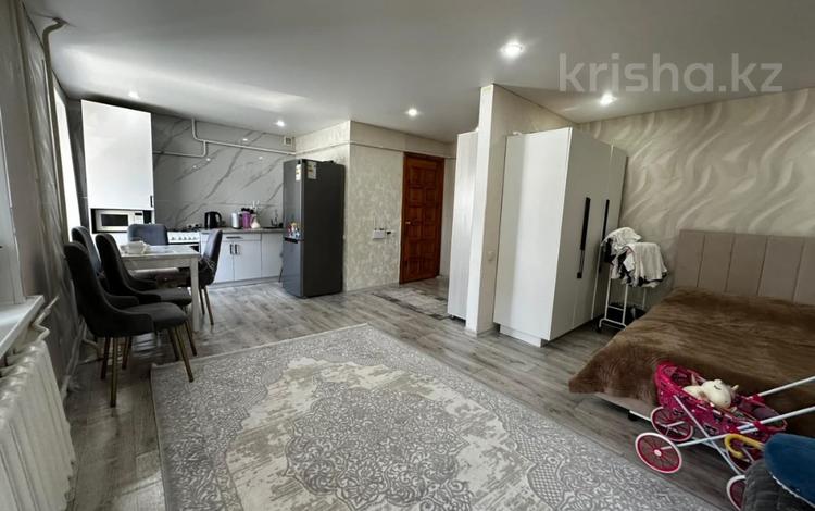 1-бөлмелі пәтер · 35 м² · 2/5 қабат, Кабанбай батыра 46, бағасы: 18.5 млн ₸ в Семее — фото 5