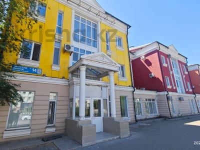 Еркін, кеңселер, дүкендер мен бутиктер, сұлулық салондары, білім орталықтары, ойын-сауық · 494.3 м², бағасы: ~ 174.2 млн ₸ в Астане
