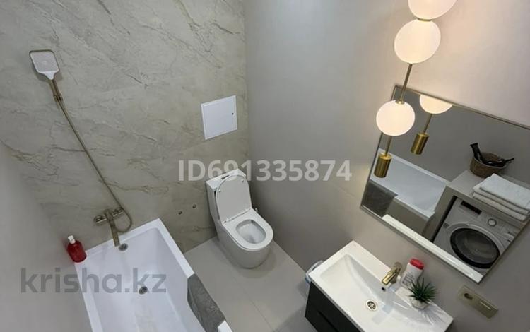 3-комнатная квартира · 65 м² · 6/18 этаж, Сауран 10б за 21 999 ₸ в Астане, Есильский р-н — фото 79