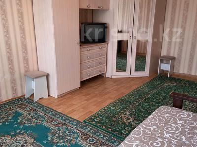 1-комнатная квартира · 40 м² · 9/10 этаж · помесячно, мкр Аксай-1 5 — Толе би за 165 000 〒 в Алматы, Ауэзовский р-н