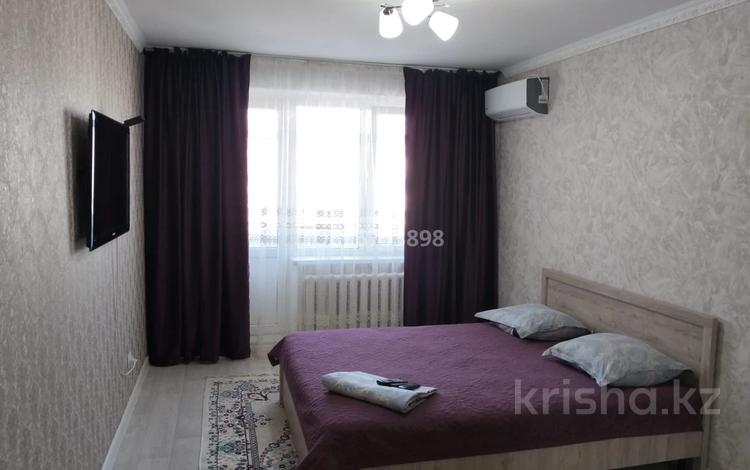 1-комнатная квартира · 32 м² · 4/5 этаж, мкр 8 68 — 101 стр 18 и гришина 68 за 10 000 〒 в Актобе — фото 2
