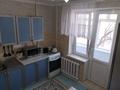 1-комнатная квартира · 32 м² · 4/5 этаж, мкр 8 68 — 101 стр 18 и гришина 68 за 10 000 〒 в Актобе — фото 3