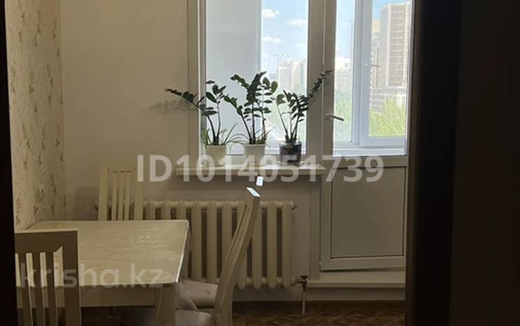 2-комнатная квартира · 53 м² · 7/16 этаж, Акмешит 7а за 320 000 ₸ в Астане, Есильский р-н — фото 2