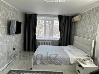 1-бөлмелі пәтер · 33 м² · 3 қабат, Алтынсарина 114 — ЦУМ, Март/Бесконтактное заселение, бағасы: 14 000 ₸ в Костанае