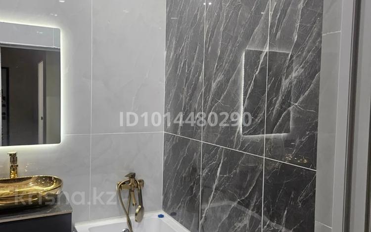1-бөлмелі пәтер · 40 м² · 8/9 қабат, Самал-3 ш/а. Тулеметова 20 А — Тулеметова 20 А, бағасы: 180 000 ₸ в Шымкенте, Абайский р-н — фото 2