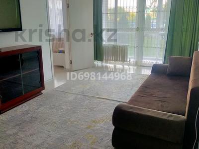 3-бөлмелі пәтер, 70 м², 1/12 қабат ай сайын, Дарабоз 21, бағасы: 300 000 〒 в Алматы, Алатауский р-н