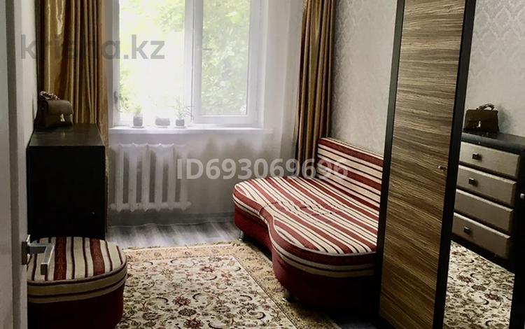 3-комнатная квартира, 58 м², 1/4 этаж, мкр №11 11 за 33.5 млн 〒 в Алматы, Ауэзовский р-н — фото 2