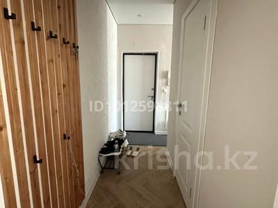 2-бөлмелі пәтер · 49 м² · 1/5 қабат, 4 микрорайон 14 — Азия Плаза, бағасы: 18.5 млн ₸ в Аксае