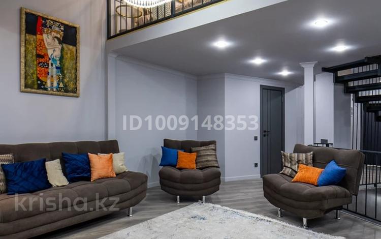 4-комнатная квартира · 148 м² · 33/33 этаж, Аль Фараби 9 за 95 000 ₸ в Алматы, Бостандыкский р-н — фото 2