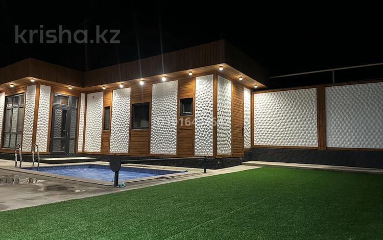Жеке үй · 6 бөлме · 200 м², Сады Алатау, бағасы: 200 000 ₸ в Талгаре — фото 2