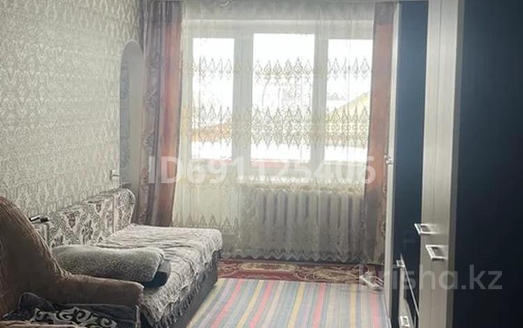2-комнатная квартира, 48 м², 2/3 этаж, Турсунбека 25 за 16 млн 〒 в Жалпаксае — фото 4