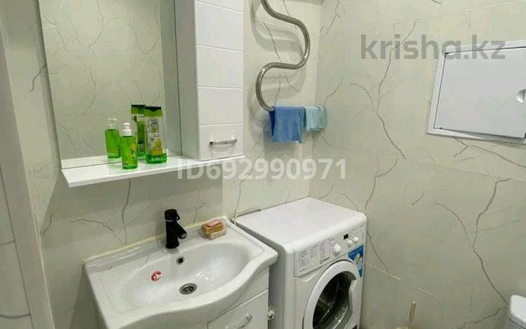 2-комнатная квартира · 69.8 м², 38-й мкр 9 за 19 млн ₸ в Актау — фото 6