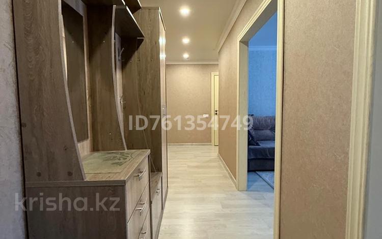 3-комнатная квартира · 60.5 м² · 2/9 этаж, мкр Юго-Восток, Гапеева 3/2 за 27 млн ₸ в Караганде, Казыбек би р-н — фото 2
