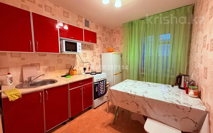 2-бөлмелі пәтер · 50 м² · 1/10 қабат, Камзина 163 — Ломова - Камзина, бағасы: 15 000 〒 в Павлодаре — фото 7