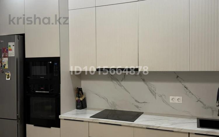 3-бөлмелі пәтер · 90 м² · 7/9 қабат, Кайыма Мухамедханова 6A, бағасы: 77 млн ₸ в Астане, Есильский р-н — фото 2