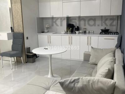 2-комнатная квартира · 37 м² · 4/5 этаж, Макатаева 81 — Аблайхана за 500 000 〒 в Алматы, Алмалинский р-н