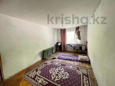 2-комнатная квартира · 45 м² · 1/5 этаж, мкр Акбулак 25 за 9.7 млн 〒 в Таразе