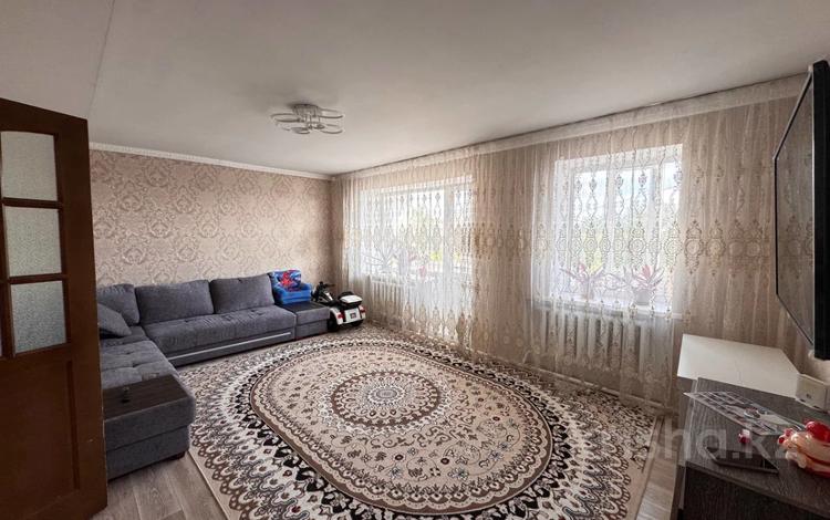 4-бөлмелі пәтер · 115.2 м² · 3/3 қабат, 40 лет Октября, бағасы: 29.5 млн ₸ в Затобольске (Тобыле) — фото 2