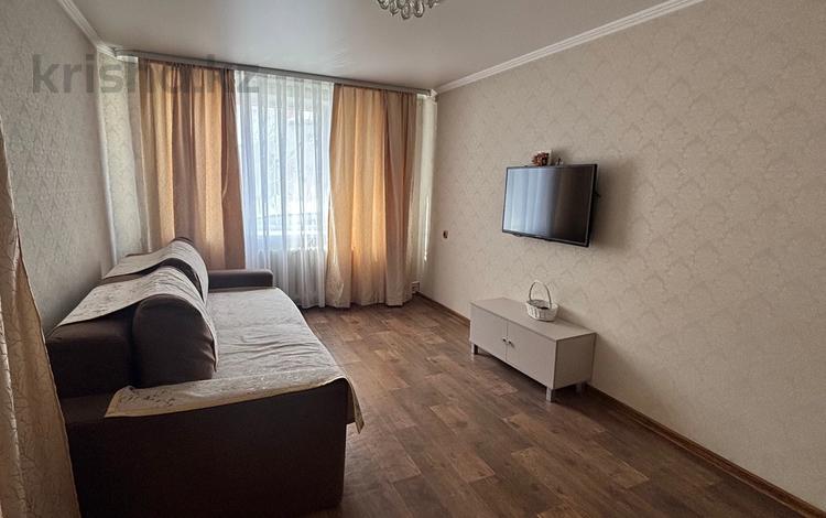 2-комнатная квартира · 50 м² · 1/9 этаж, Гоголя 52/2 — Абдирова Гоголя за 13 000 〒 в Караганде, Казыбек би р-н — фото 14