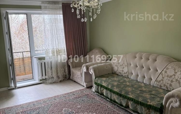 3-комнатная квартира · 55.6 м² · 5/5 этаж, мкр Юго-Восток, Камали дюсембекова 63 за 18.5 млн ₸ в Караганде, Казыбек би р-н — фото 2