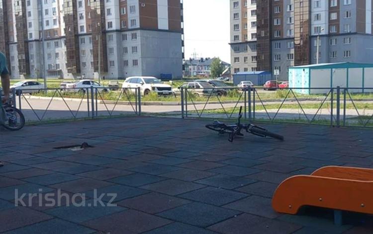 3-бөлмелі пәтер · 76 м² · 3/17 қабат, Горького 8, бағасы: 28.2 млн ₸ в Петропавловске — фото 2