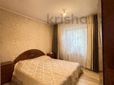 Продажа квартир в Жетысу обл.: 2-комнатная квартира · 53.2 м² · 1/5 этаж, 4 мкрн 69 за 18 млн 〒 2-комнатная квартира · 53.2 м² · 1/5 этаж, 4 мкрн 69 за 18 млн 〒 в Талдыкоргане