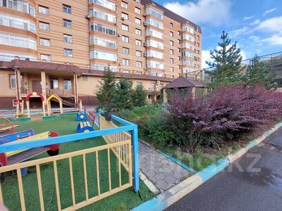 4-бөлмелі пәтер · 145 м² · 3/8 қабат, К.Аманжолова 41, бағасы: 125 млн ₸ в Караганде, Казыбек би р-н