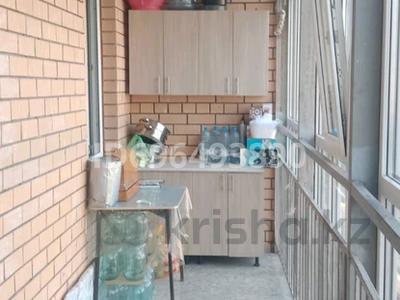 2-комнатная квартира · 65.5 м² · 3/9 этаж, 10мкр 24 за 26 млн ₸ в Аксае
