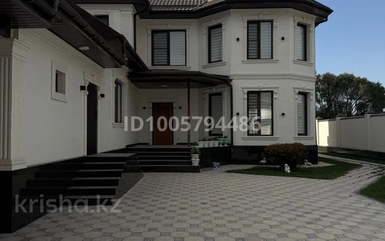 Отдельный дом · 7 комнат · 312 м² · 10 сот., Жумабаева 7Б — Массив «Дорожник» за 190 млн 〒 в Таразе — фото 2