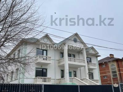 Отдельный дом · 6 комнат · 423 м² · 10 сот., мкр Жеруйык, Magzhan Zhumabaev köshesy 12 за 85 млн 〒 в Атырау