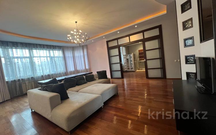 4-комнатная квартира · 199 м² · 5/9 этаж, Аль-Фараби 47 — Маркова за 700 000 ₸ в Алматы, Бостандыкский р-н — фото 11